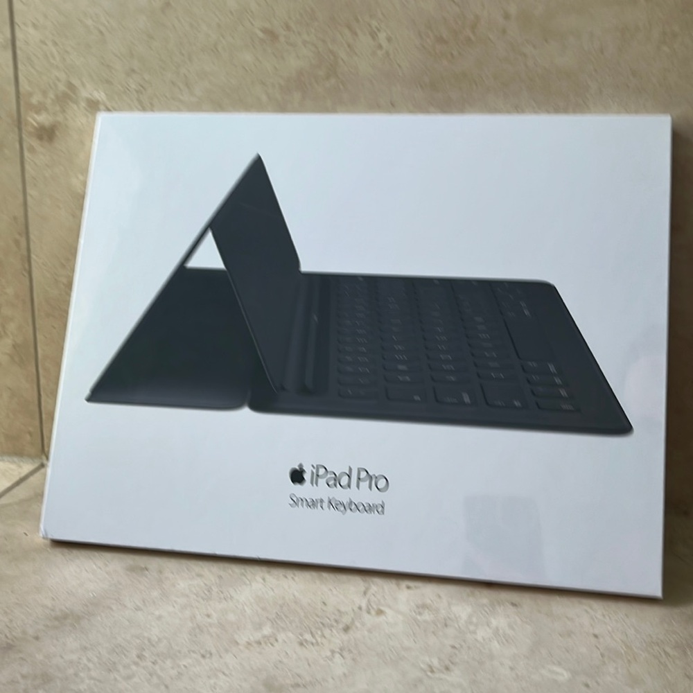 Never opened, 12.5 inch, unused iPad Pro smart keyboard, in black